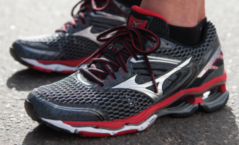 mizuno wave creation 10 running shoes